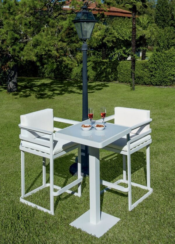 Manhattan snack table