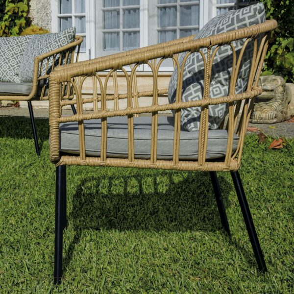 BRUSSELS living room